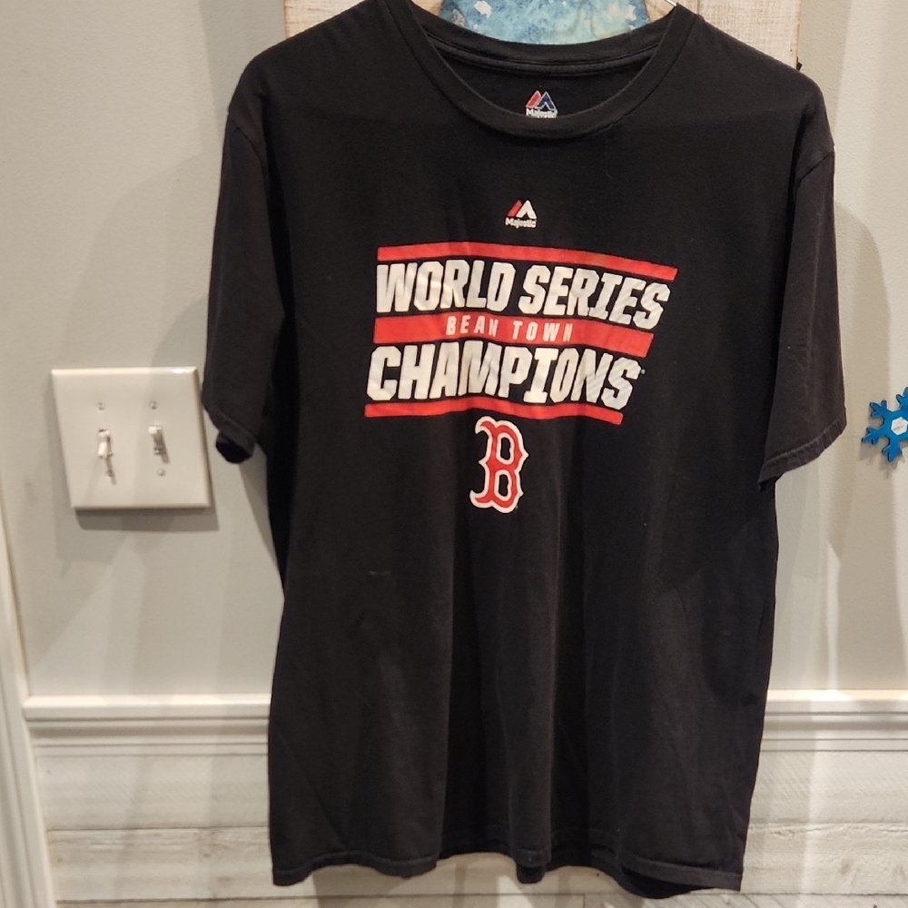EUC 2018 Boston Redsox Beantown  World Series Champions  Sz XL T-Shirt